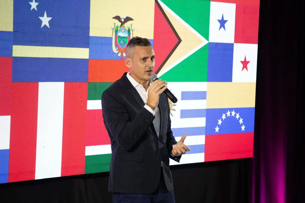 5ee9be0c-eba6-4df4-bd26-ff2f1fbd1d7e