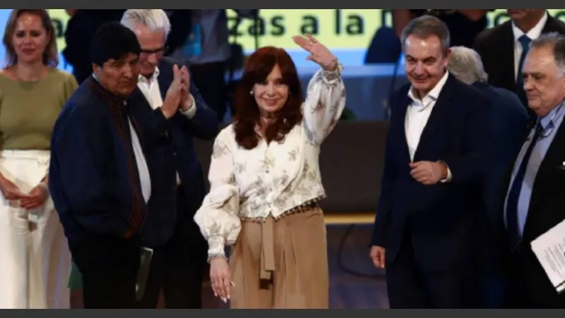emo_cristina_1.jpg_1756841869