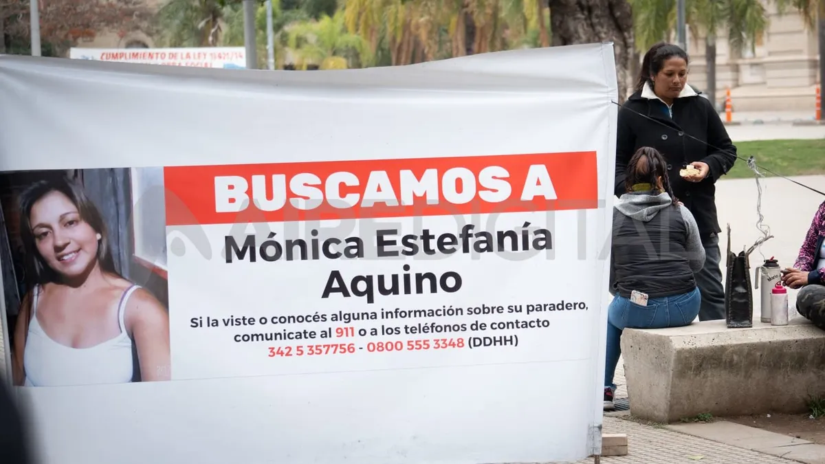 monica-aquino-acampe-tribunales-6jpeg