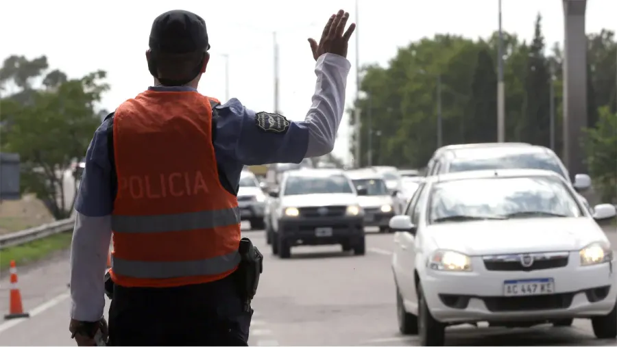 900x507_cual-pregunta-nunca-tenes-responder-control-transito-1065916-132049