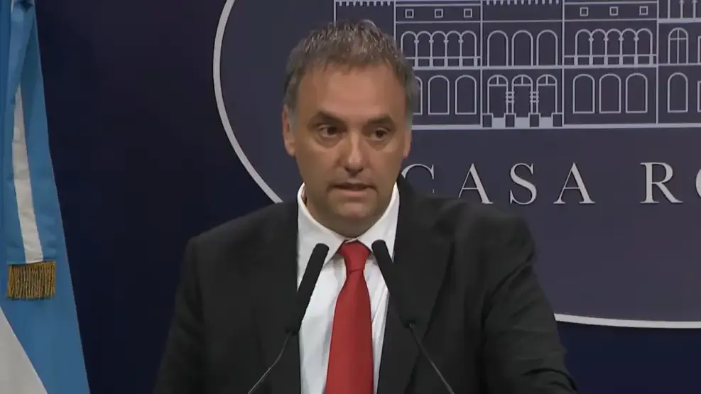 manuel-adorni-2182186