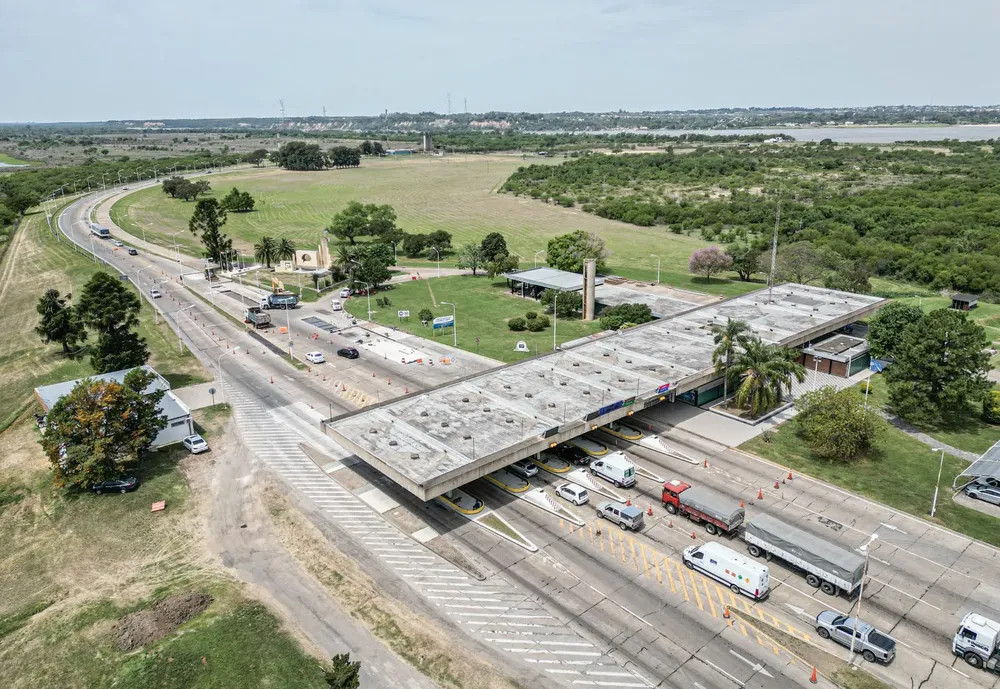 5b28d107-1bdb-4d49-b292-24e7955e619a