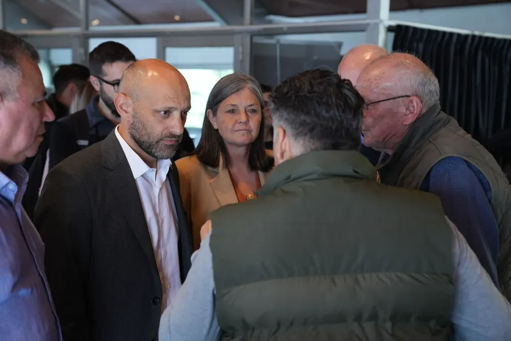 d4bcf53d-99b0-4966-8d96-fb771f86732a