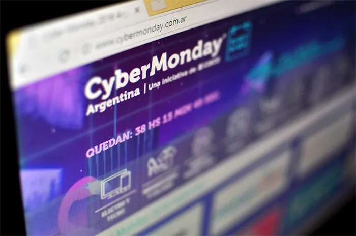 SM-cyber-monday-02112020-1