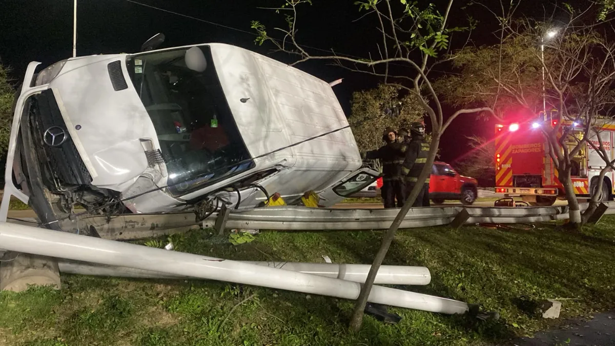 accidente-circunvalacion-camioneta-2