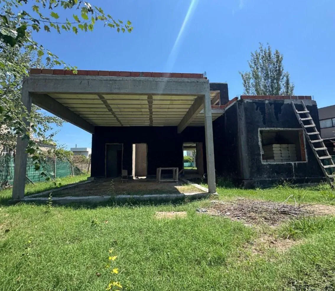 7012439d-8f5f-440a-b1a7-c95a7db3c809