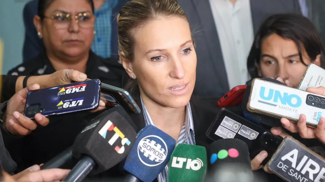 9a8fc363-4740-432c-a129-4e0d0e153477