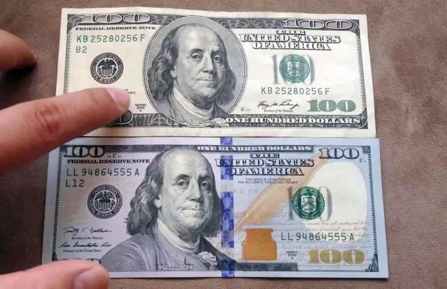 526703