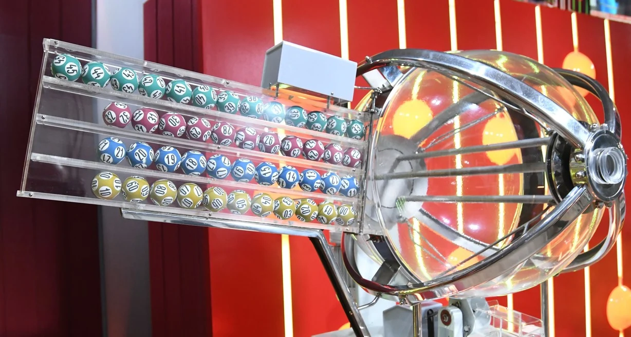 B7UajkGDn_1300x655__2