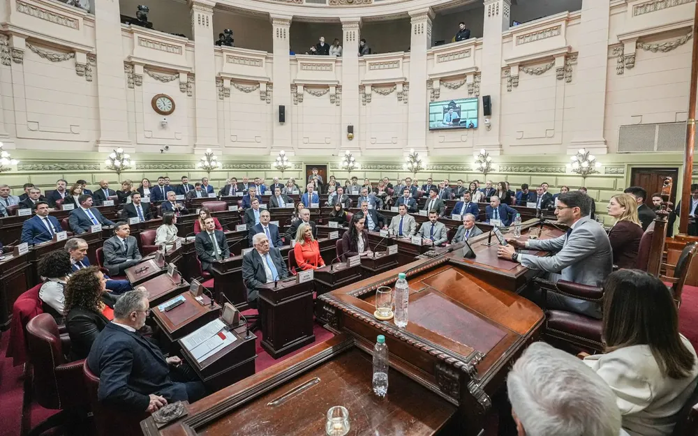 8c25772c-364e-4de3-8724-f2e412246a0e