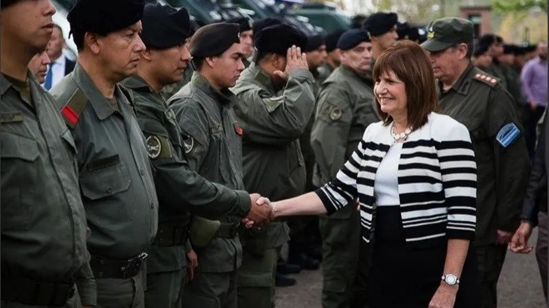 bullrich_gendarmeria_1.jpg_1756841869