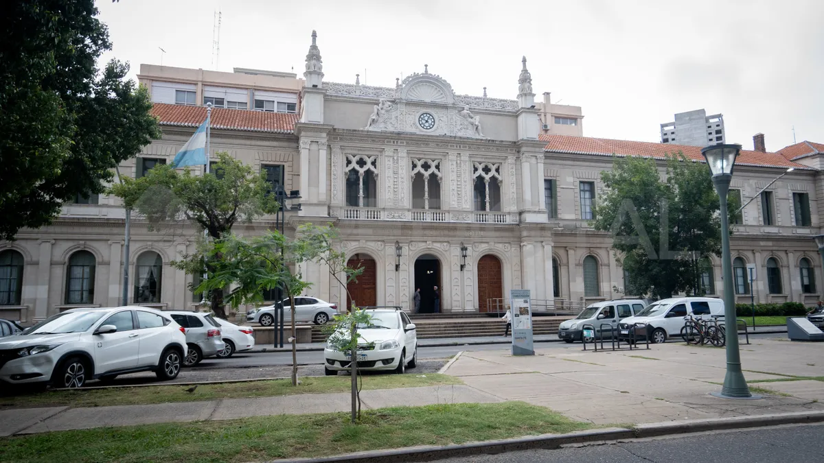 rectorado-unl_dsc04020_mthjpg