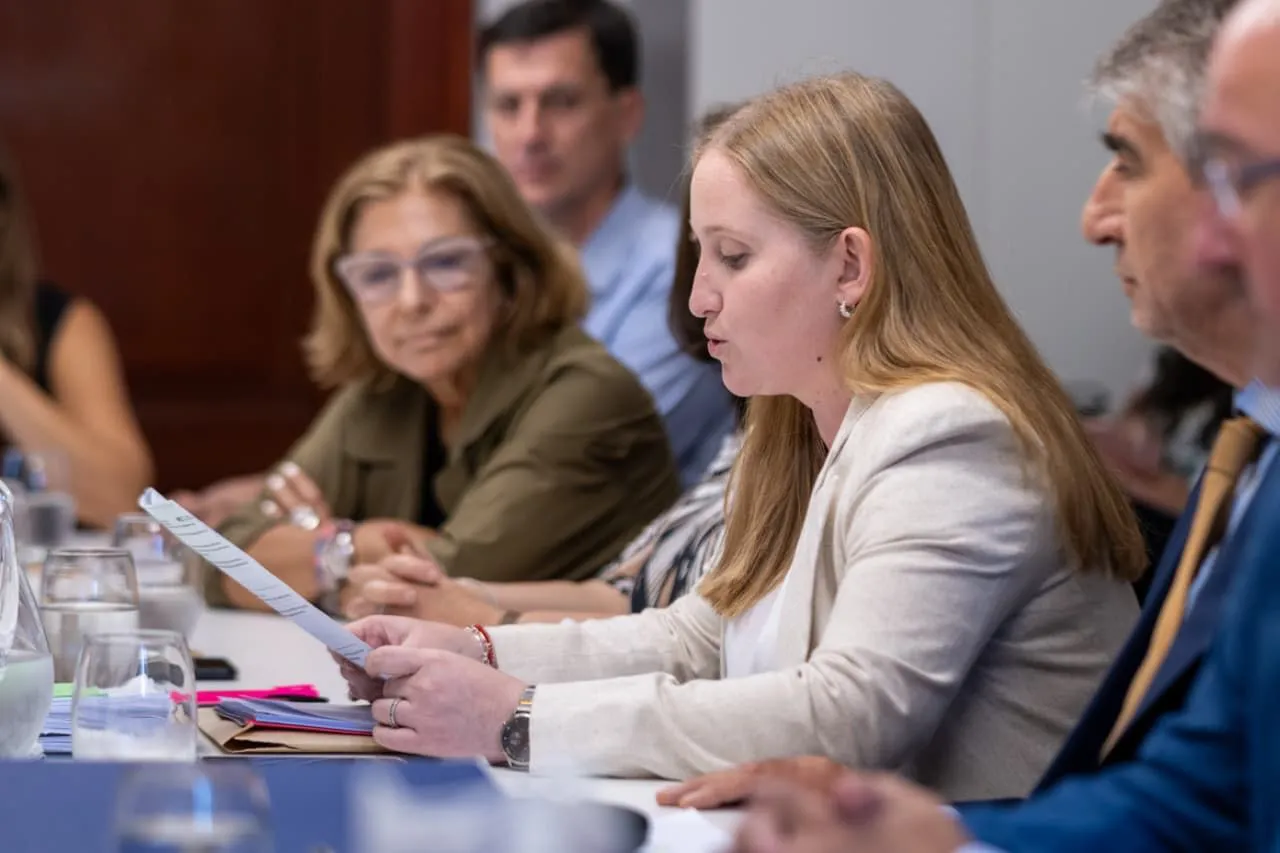 100e381b-92c6-452a-acf6-bb32a48af166