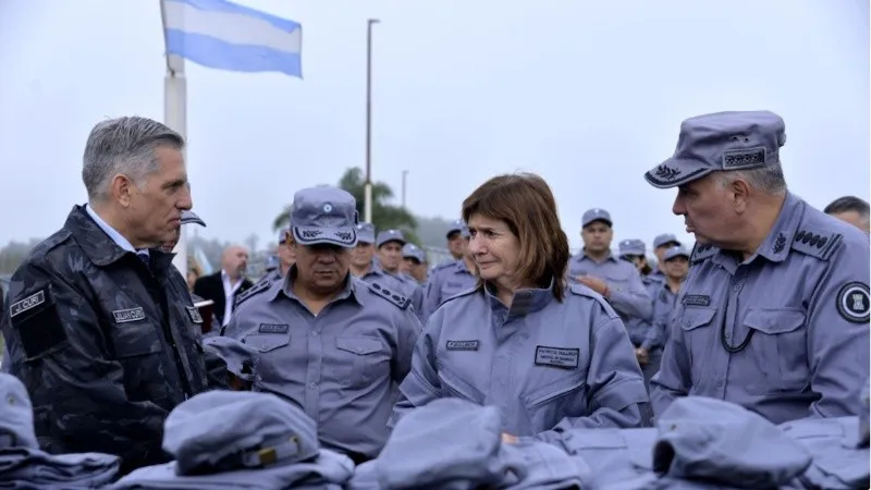 bullrich_penitenciarios.jpg_1756841869