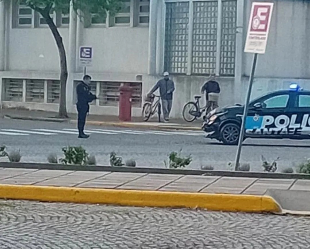 9467d964-7d28-4b2e-8baf-f405f10f92c6