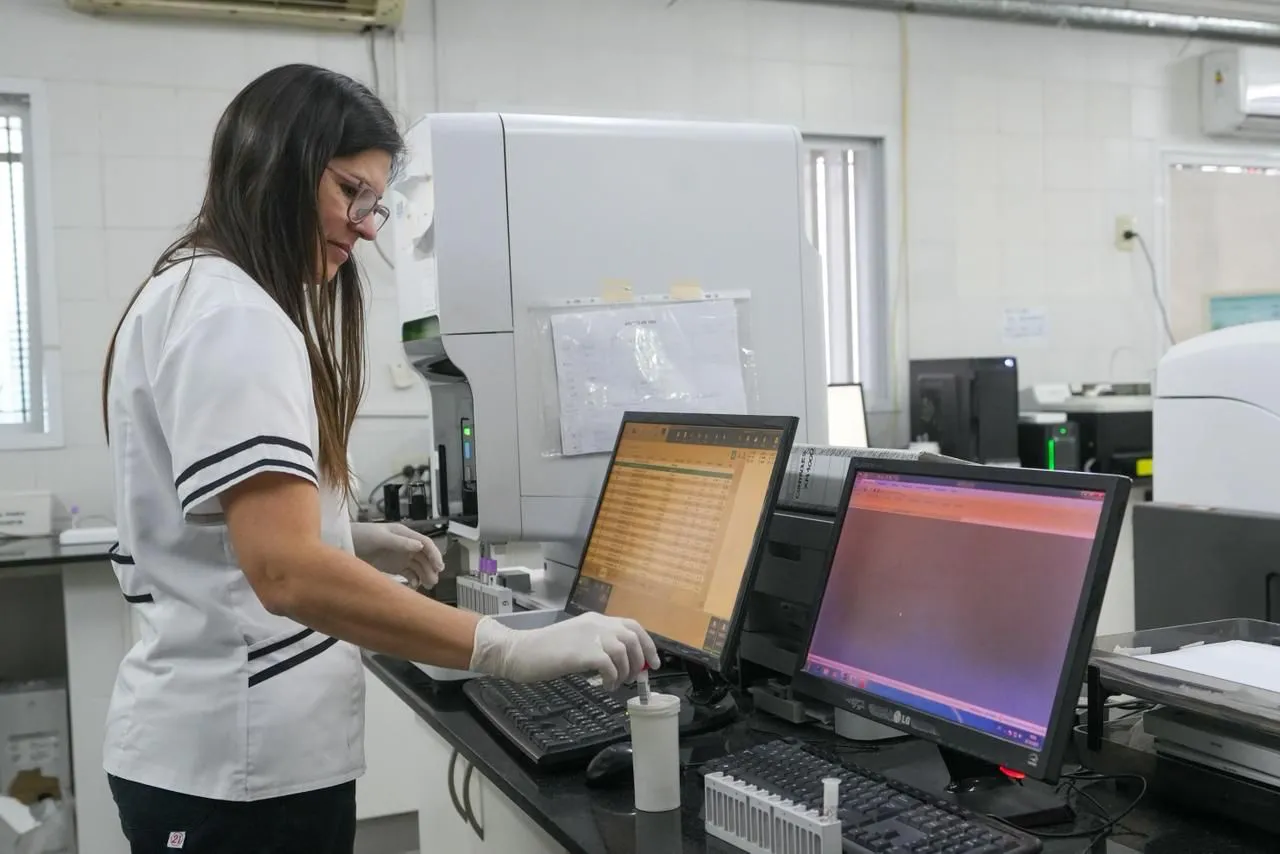 2ff0ce83-7e9f-412d-aca2-054a131572ed