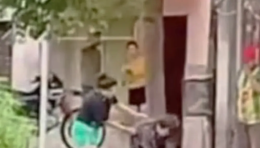 d21a7e96-eaec-469e-9a63-275885908c70