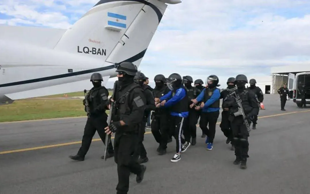 16b3c656-8185-4731-a9be-72c01ad18f5a