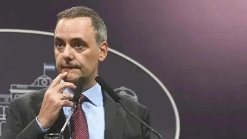 adorni_4.jpg_25343505