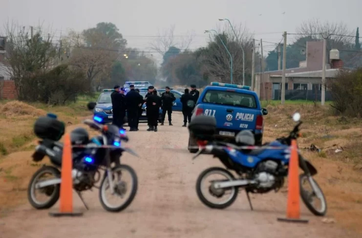 SM-policia-1-741x486