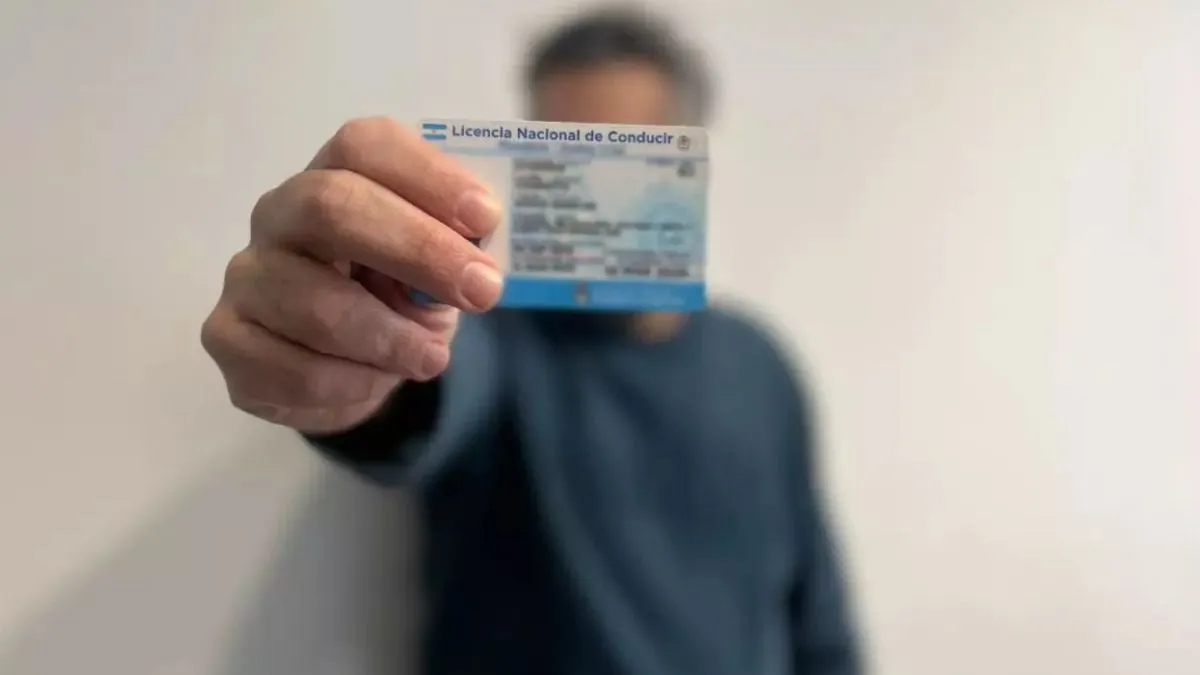 licencias-conducir-el-gobierno-javier-milei-permitira-la-renovacion-online-agilizar-el-tramite