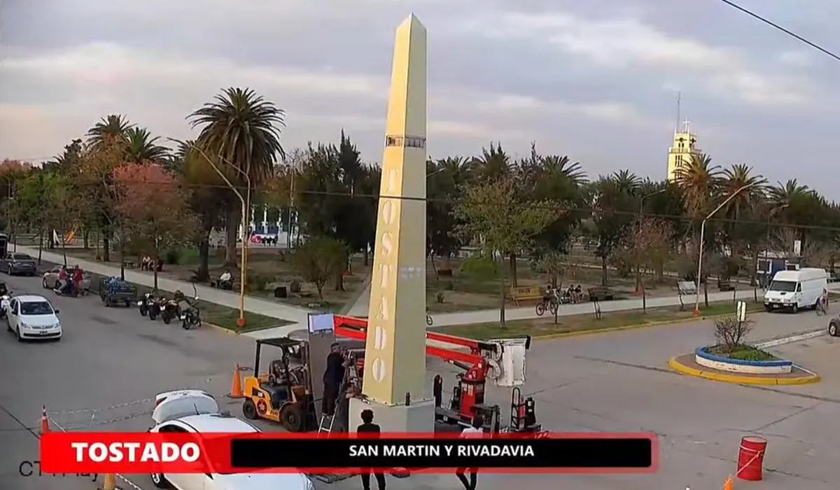 mini-obelisco-tostado