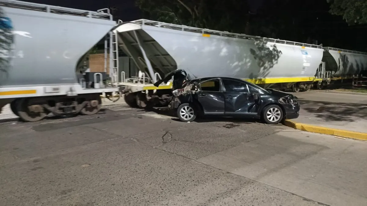 tren-galicia-choque-auto-3