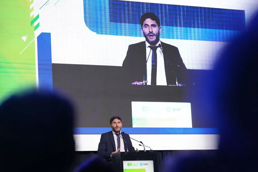 eb199387-8b8d-4816-acfa-27cf5b1cf396