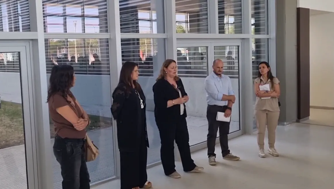 Captura de pantalla 2025-11-18 234640