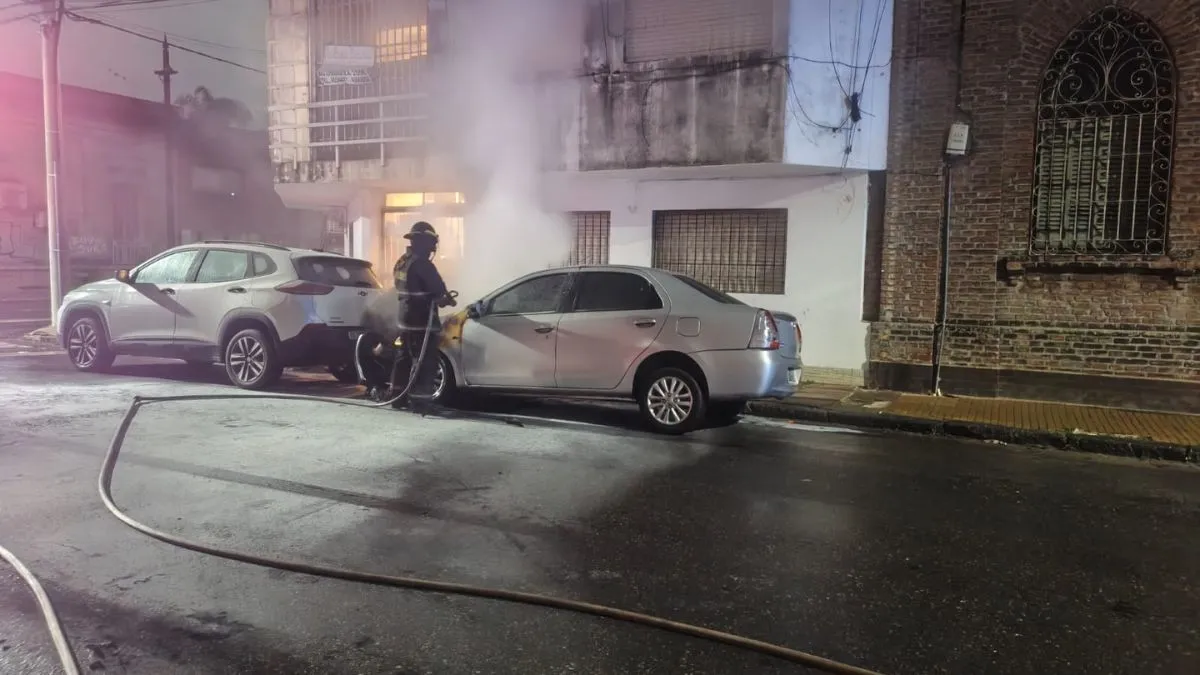 incendio-auto-santafe