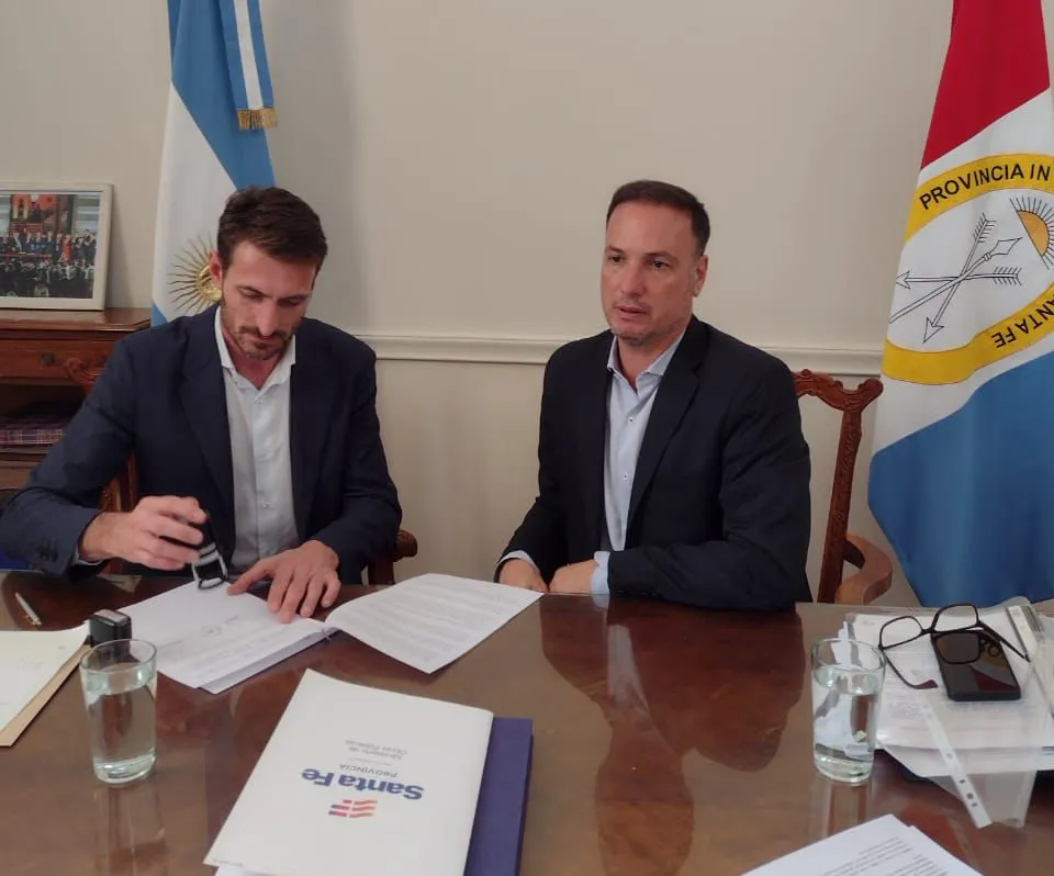 WhatsApp-Image-2025-04-25-at-11.02.00-e1745590302901 (1)