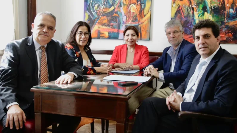 Captura de pantalla 2026-02-24 011522