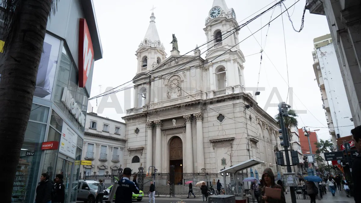 basilica-nuestra-senora-del-carmen_dsc05123_mthjpg