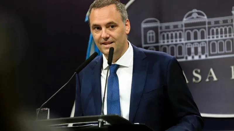 adorni.jpg_760710429