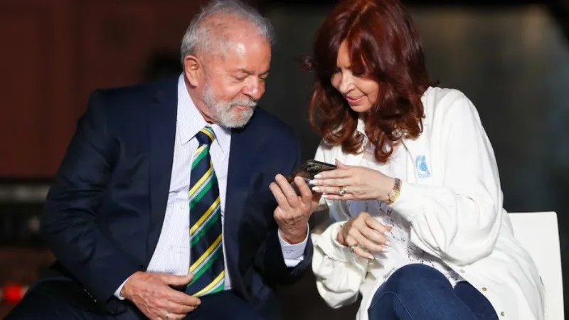 lula_y_cristina.jpg_1756841869