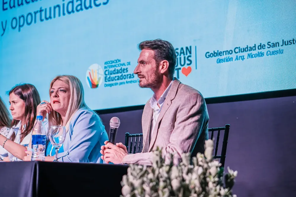 a474e73a-b388-4cf9-a3c3-15e8d0cc1f3c