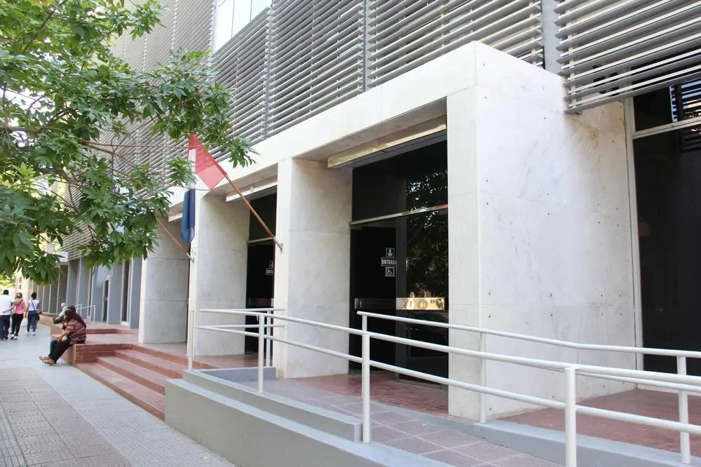 Tribunales