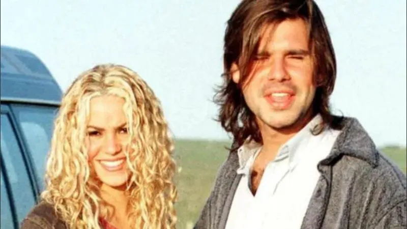 shakira_de_la_rua_1_crop1700243323017.jpg_1756841869