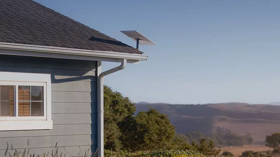 Starlink-conectado-tejado-vivienda-930x523