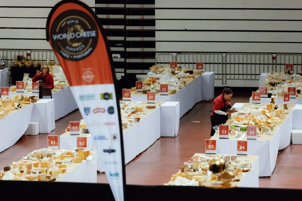 db9b2bbc-f340-4829-ad21-147ace255dec