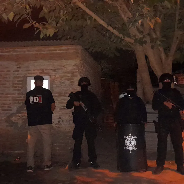 bd8c44f2-07e5-403e-adfb-0deaadad0313