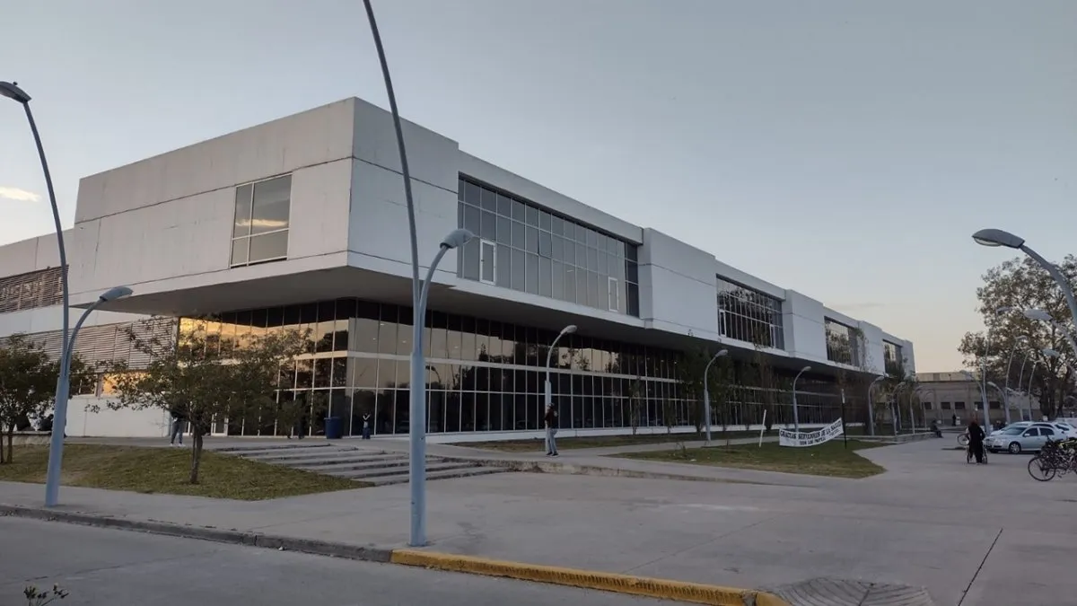 hospital-reconquista-_9x16jpeg