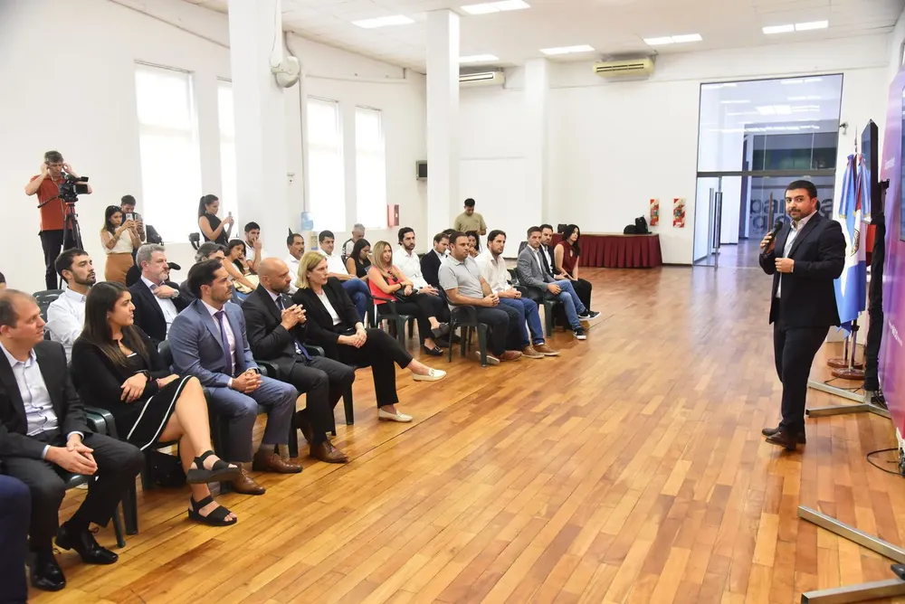 2c49bc35-f670-4d13-ae6b-aff9f875d598