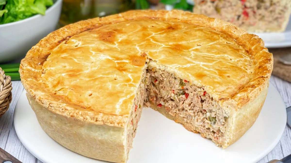 tarta-atun-y-pollo-la-receta-llena-proteina-sorprender-toda-la-familia
