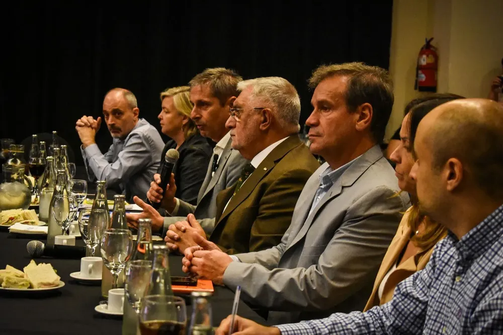 babcb13b-663f-4cc2-9395-dbcb6290d58d