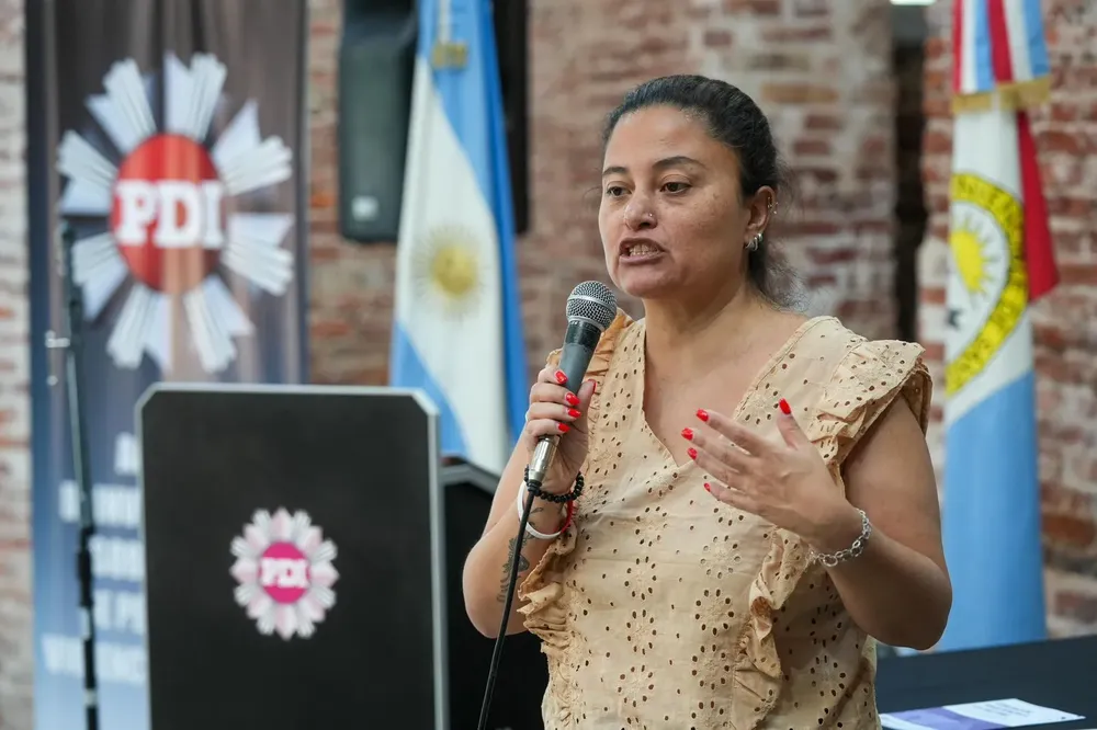 6f002be6-684c-4ef2-921e-2cd40689a2e0