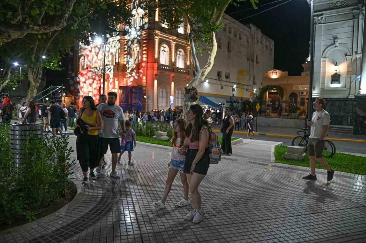 bb8ee7ca-aa57-4286-82d2-b4b772984efe