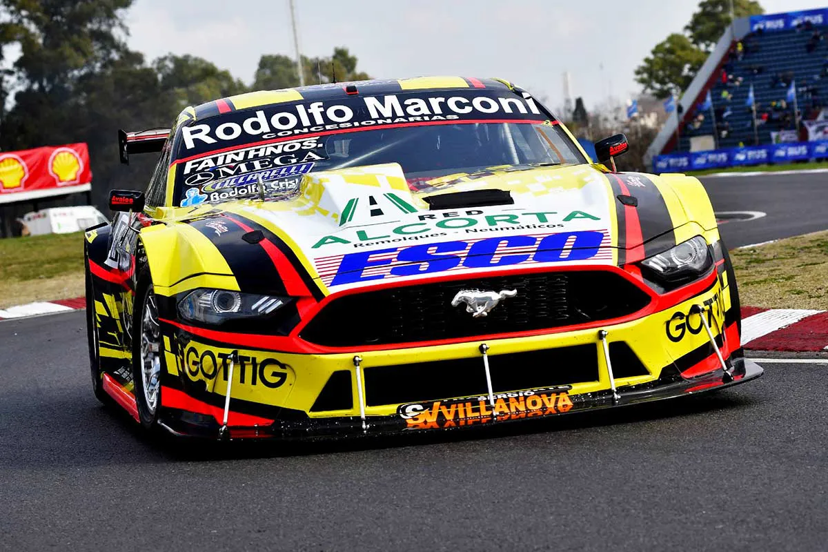 Martinez_Mustang