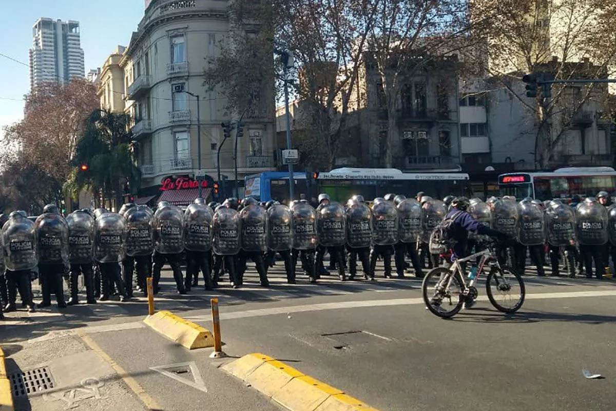 policía-de-la-ciudad-reprimió-a-trabajadores-del-CONICET-4