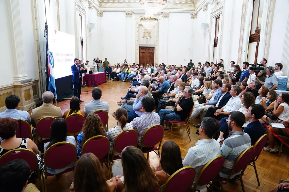 c6fbf5d6-cb31-4e6a-9c97-c5c25999aa3d